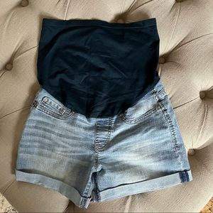 Signature by Levi Strauss maternity shorts